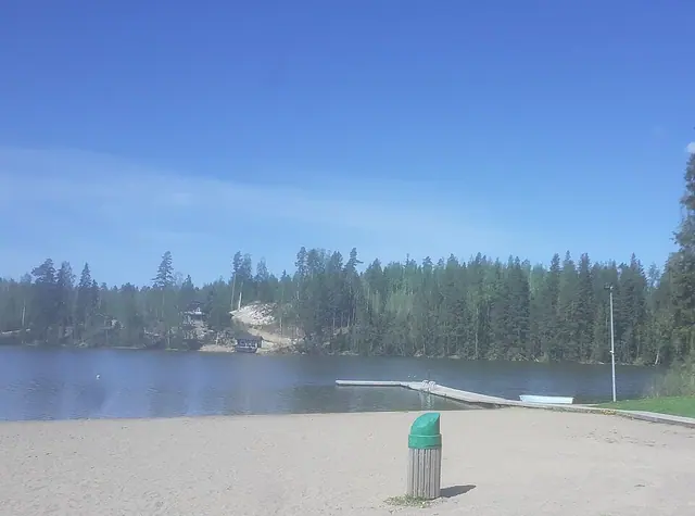 Valkjärven Tiiran avantouintipaikka
