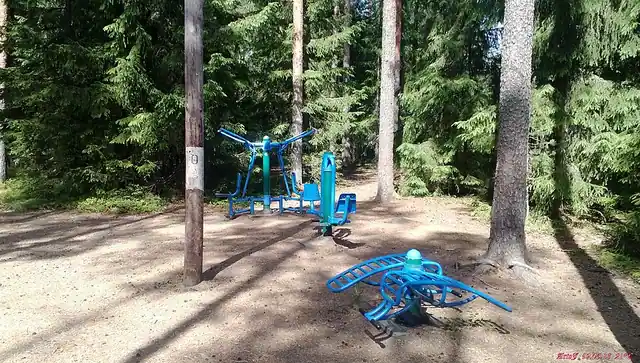 Paavonpolun kuntoradan ulkokuntoilupaikka